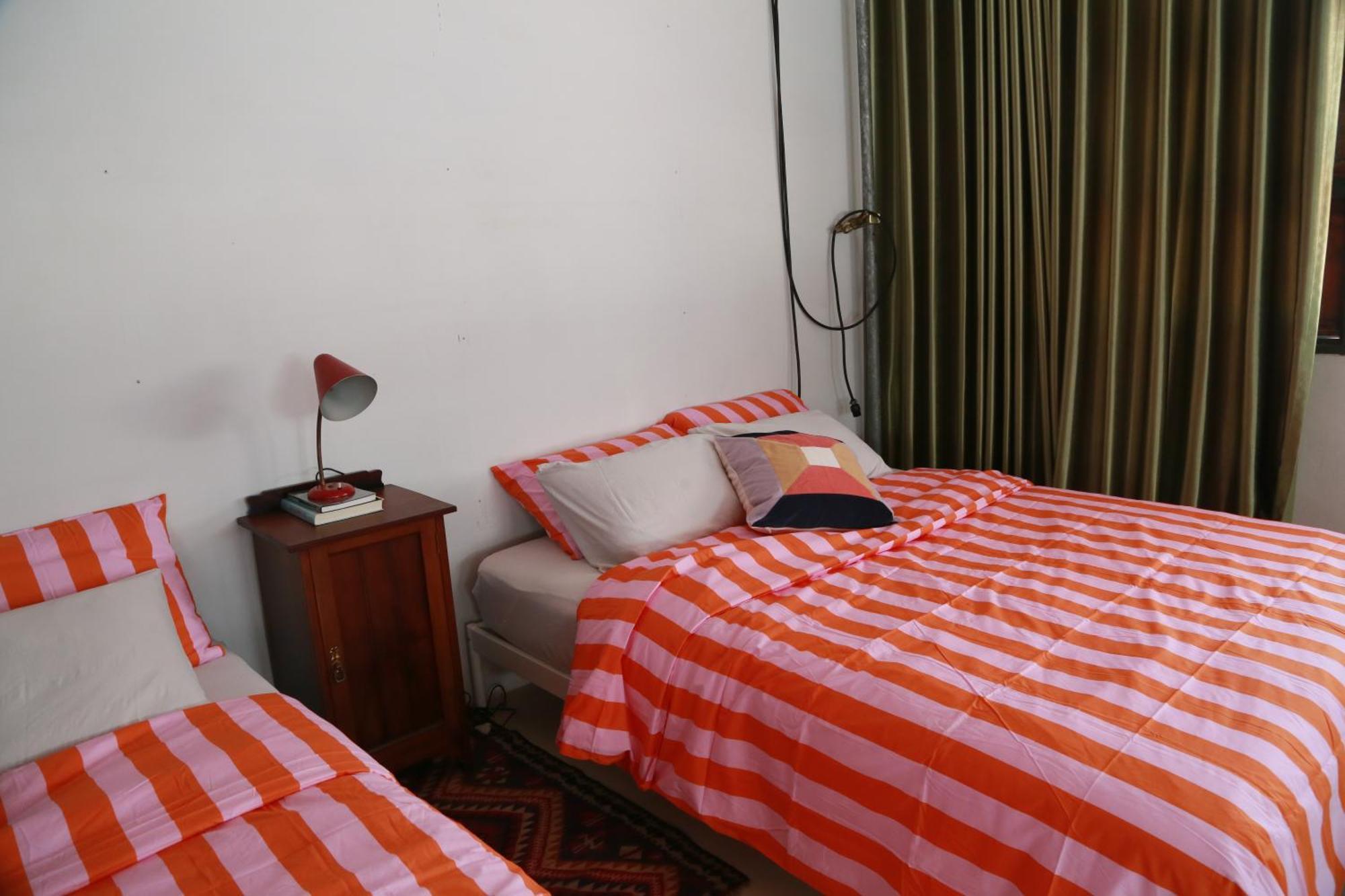 The Urbanists Bkk Entire Floor 4-6 People 4beds 4baths Near Medpark Hospital , Queen Sirikit Convention Hall , Benjakitti Park Apartamento Bangkok